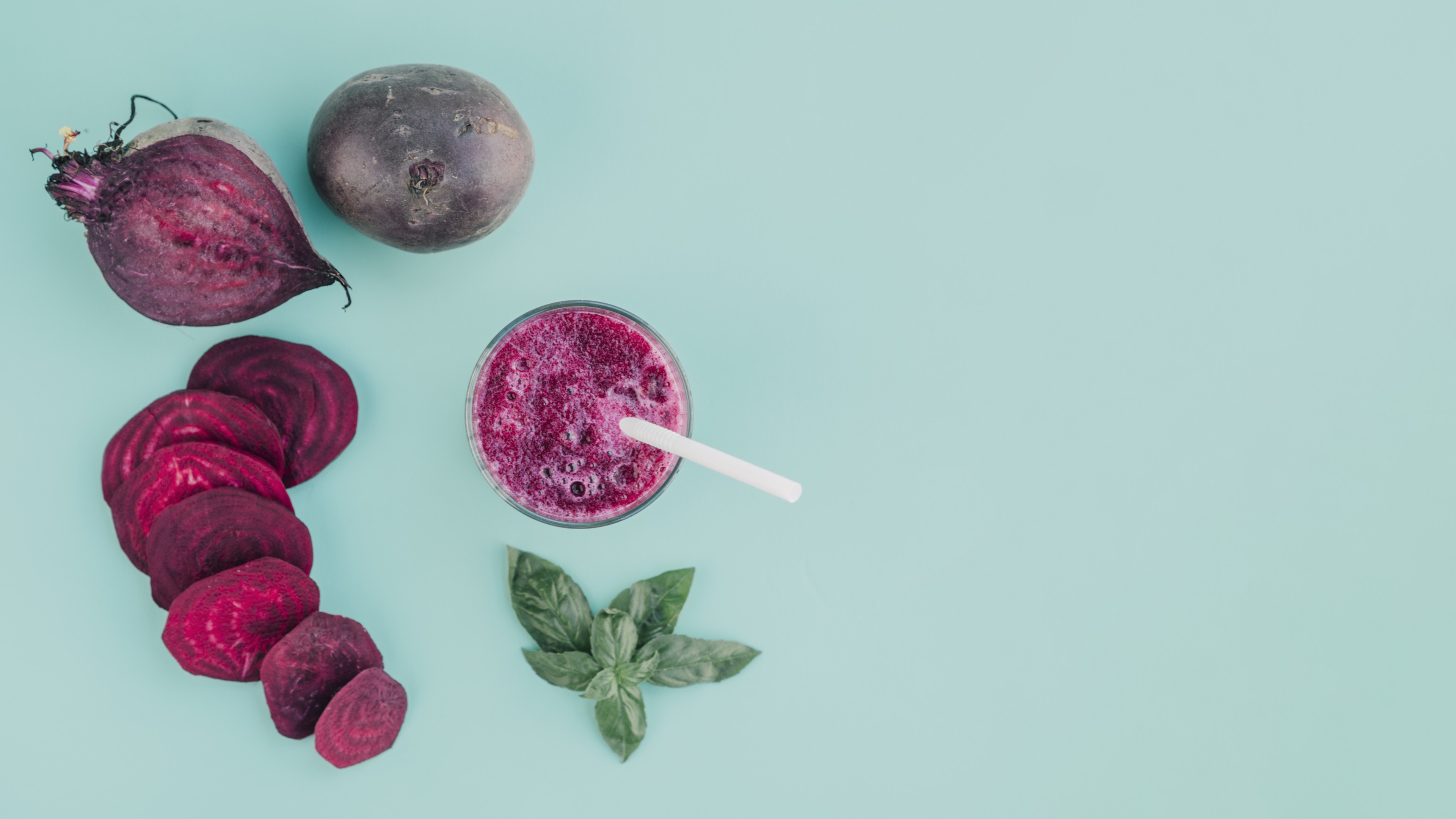 Beetroot slices and beetroot juice
