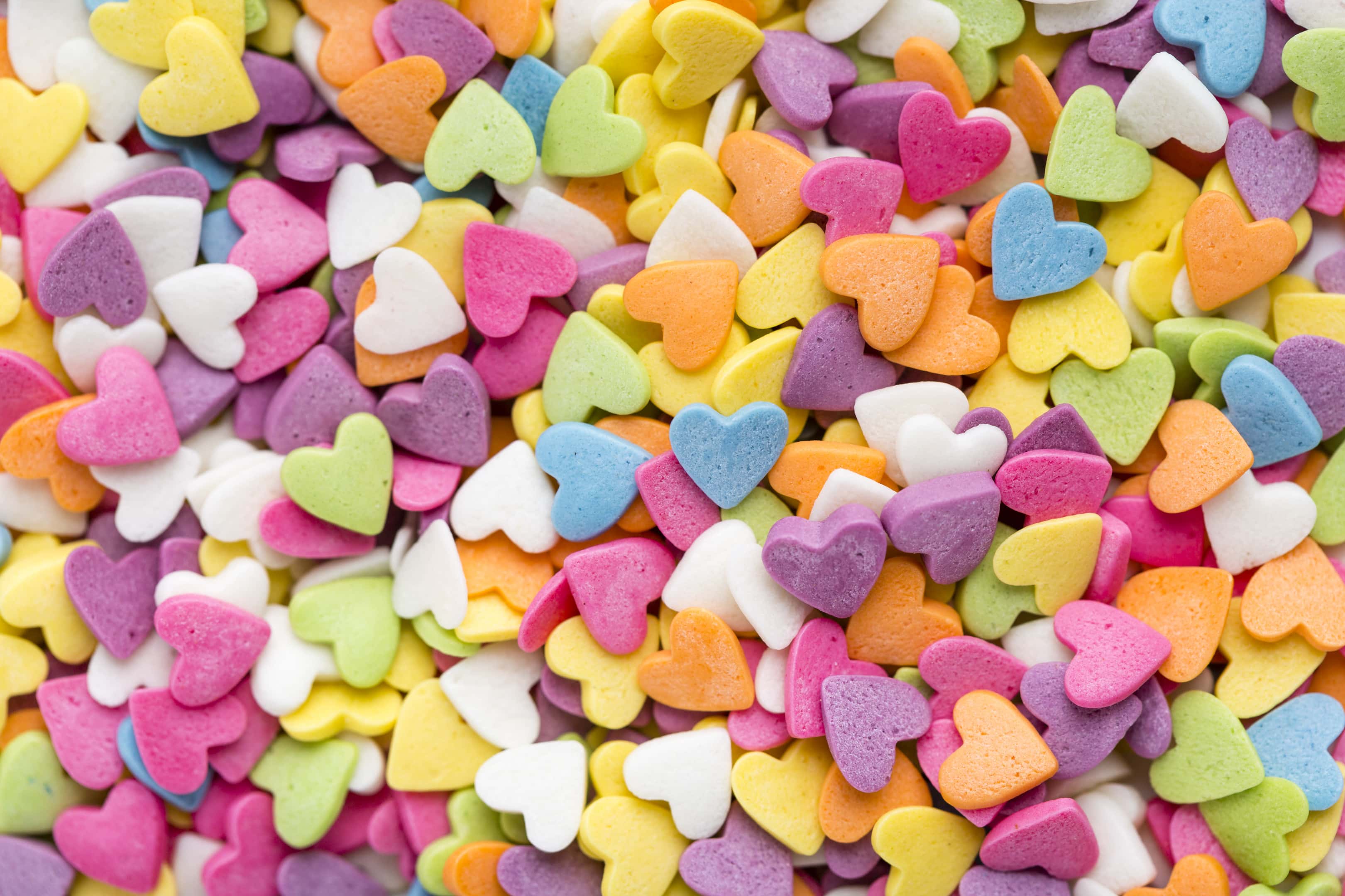 Heart-shaped candies sweetened with xylitol