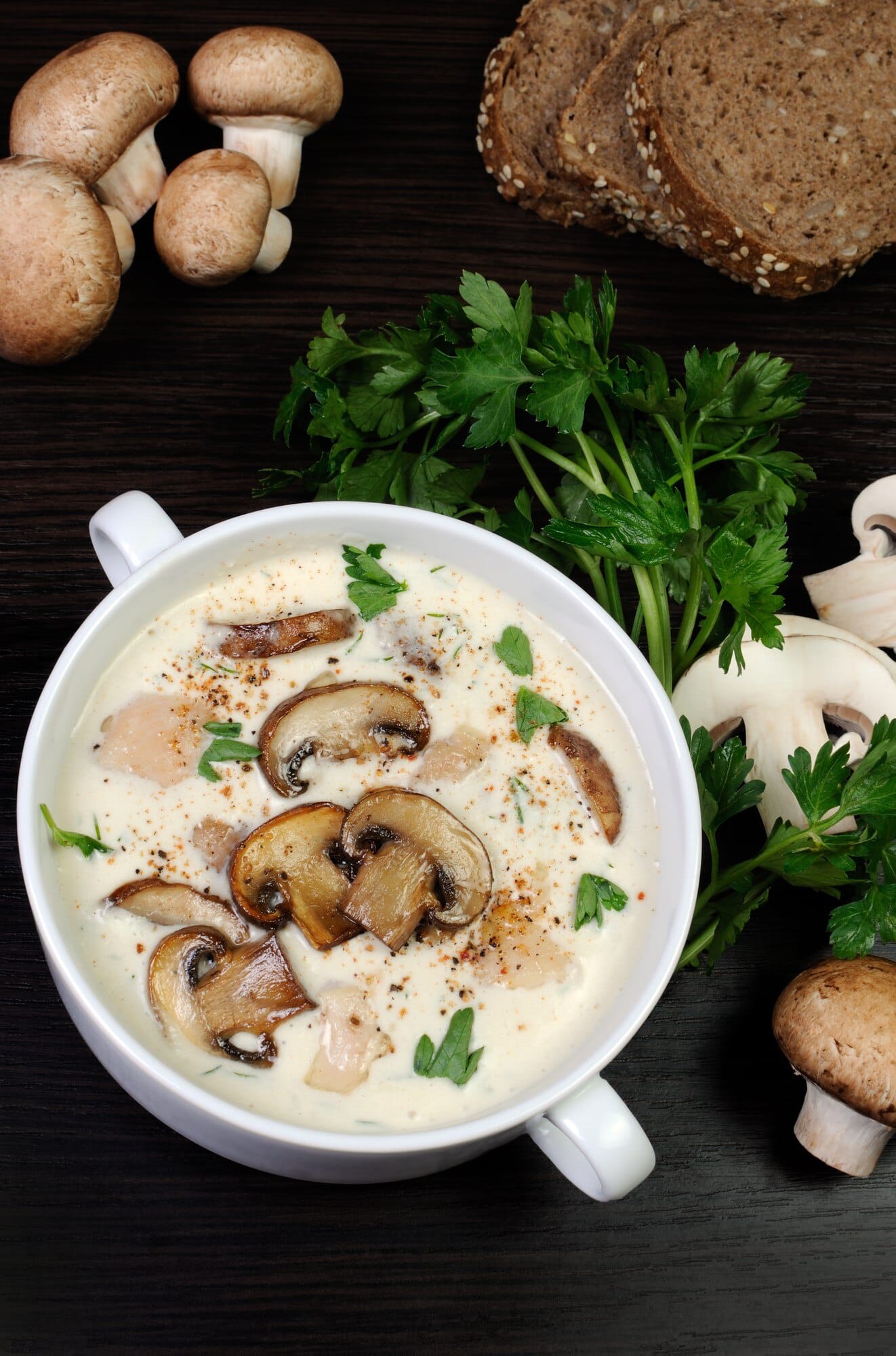Creamy garlic butter Tuscan mushrooms