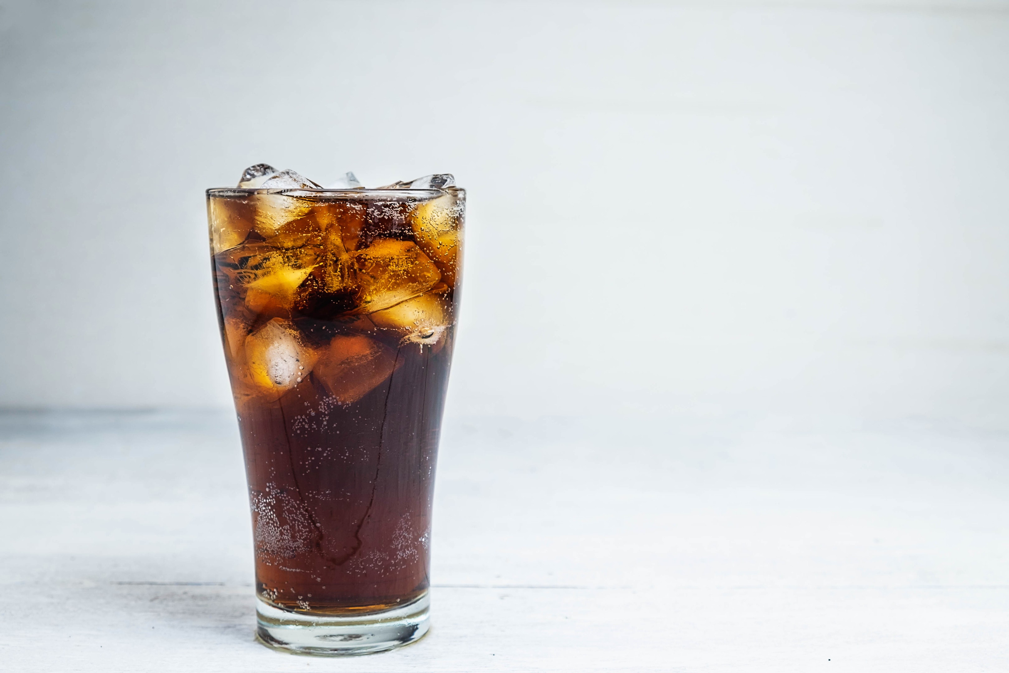A glass of diet cola