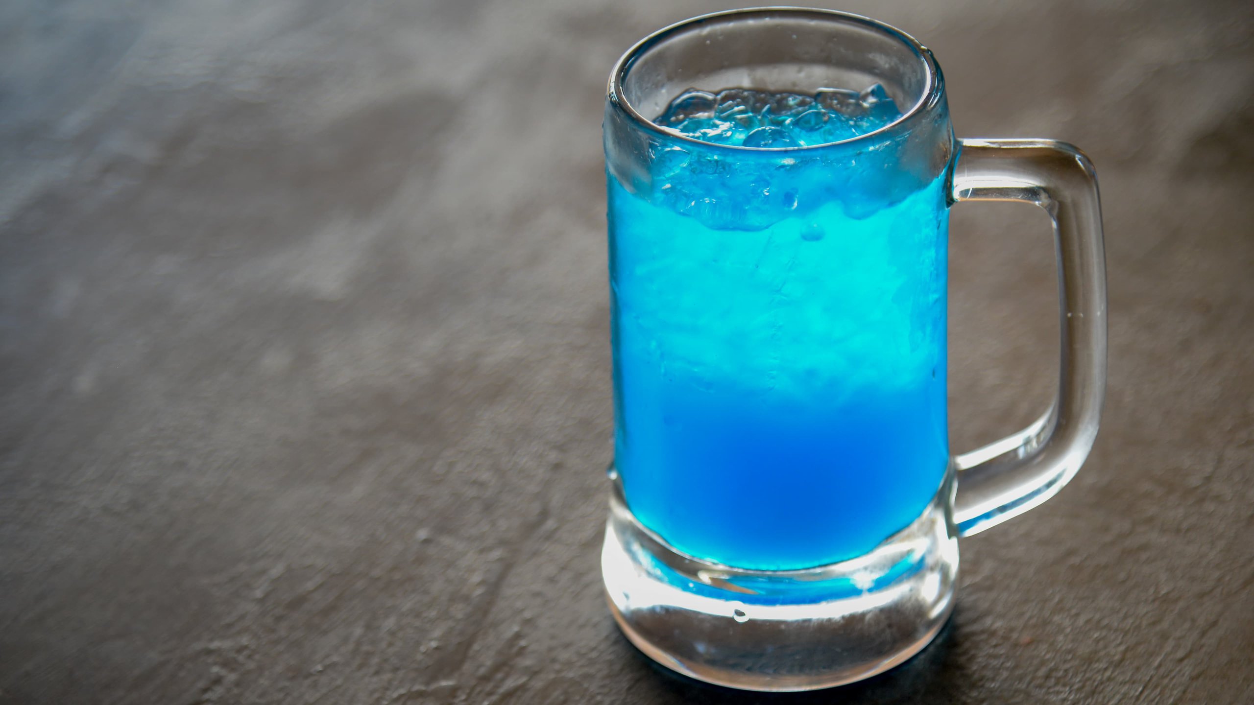 Glowing Nuka Cola drink