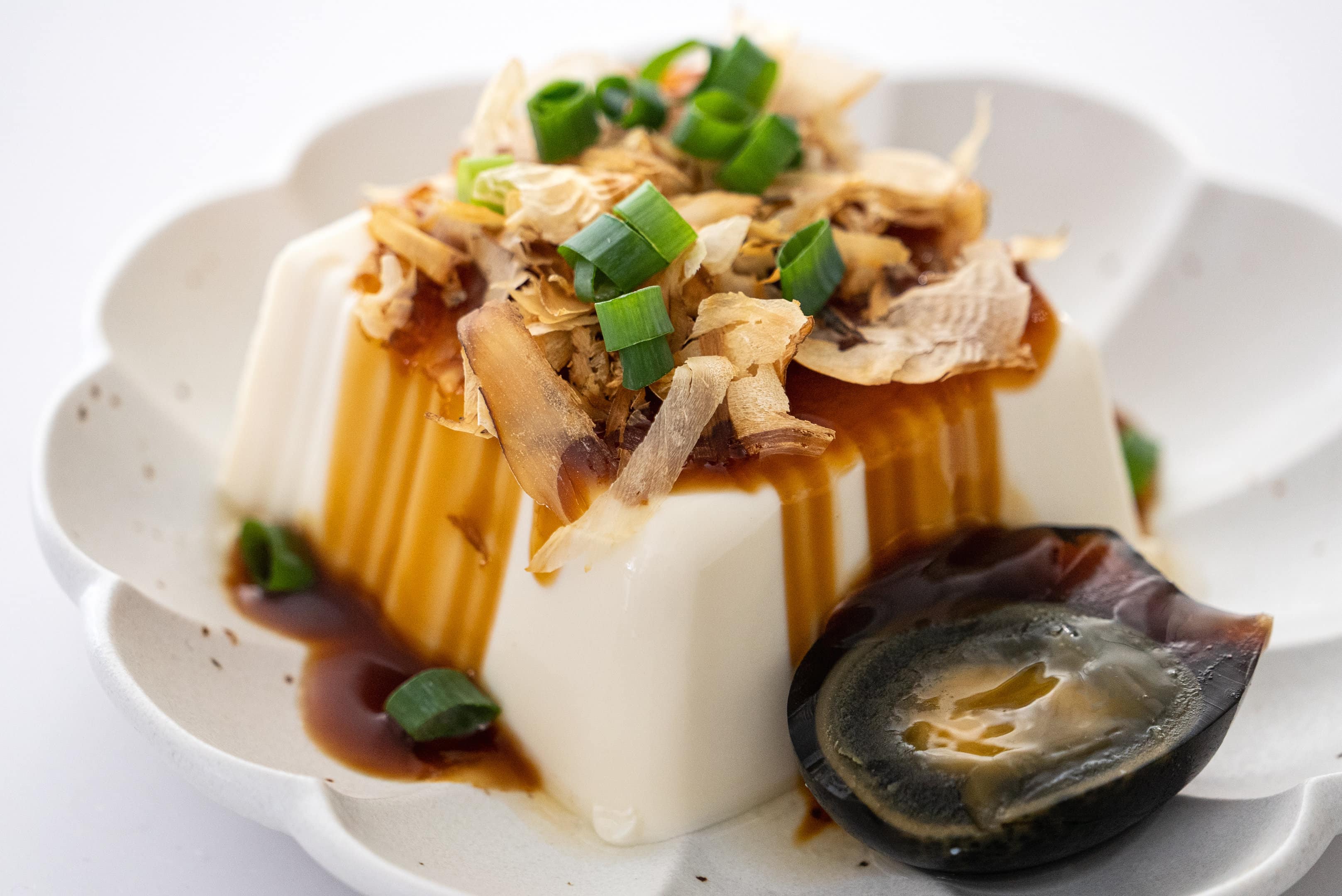 Silken tofu with soy sauce and toppings