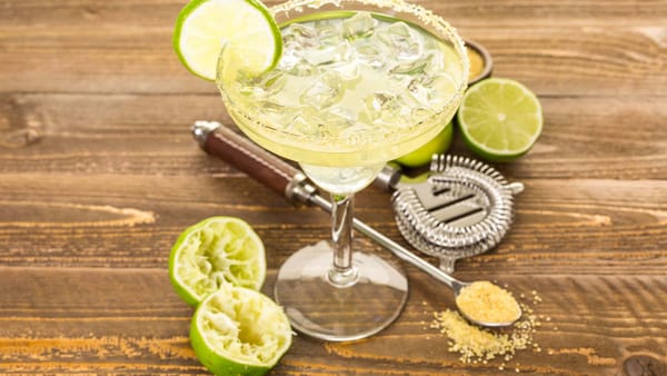 Applebee's perfect margarita with lime and brown sugar