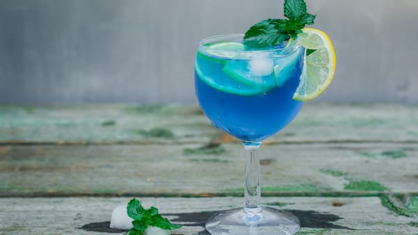 Kenny's Cooler cocktail with lemon and mint