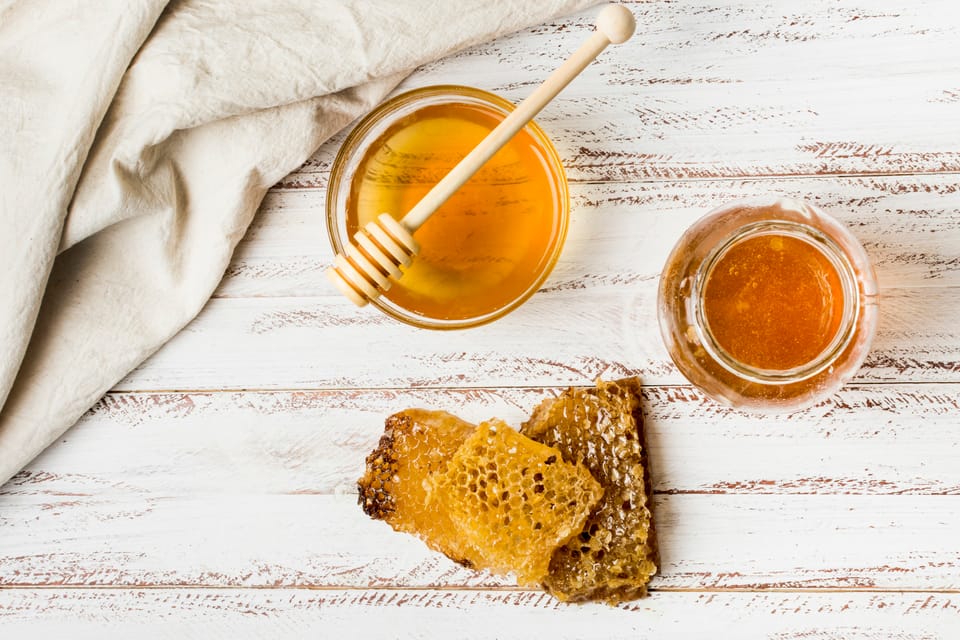 Honey jars and honeycomb