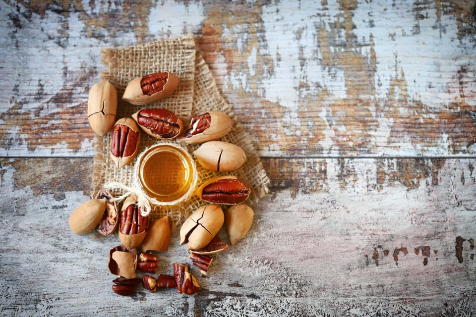 Pecan oil and pecans