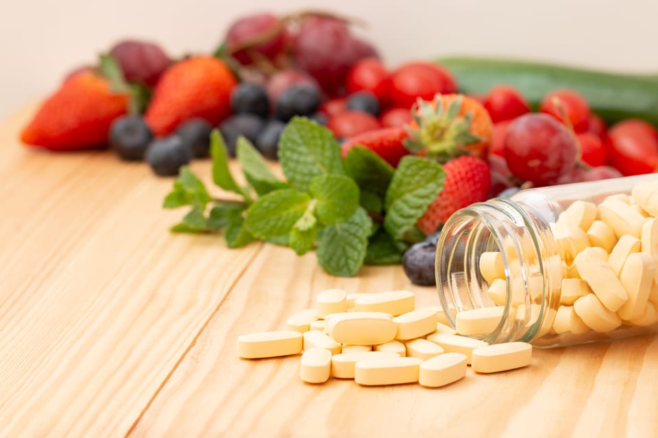 Multivitamin supplements alongside fruit
