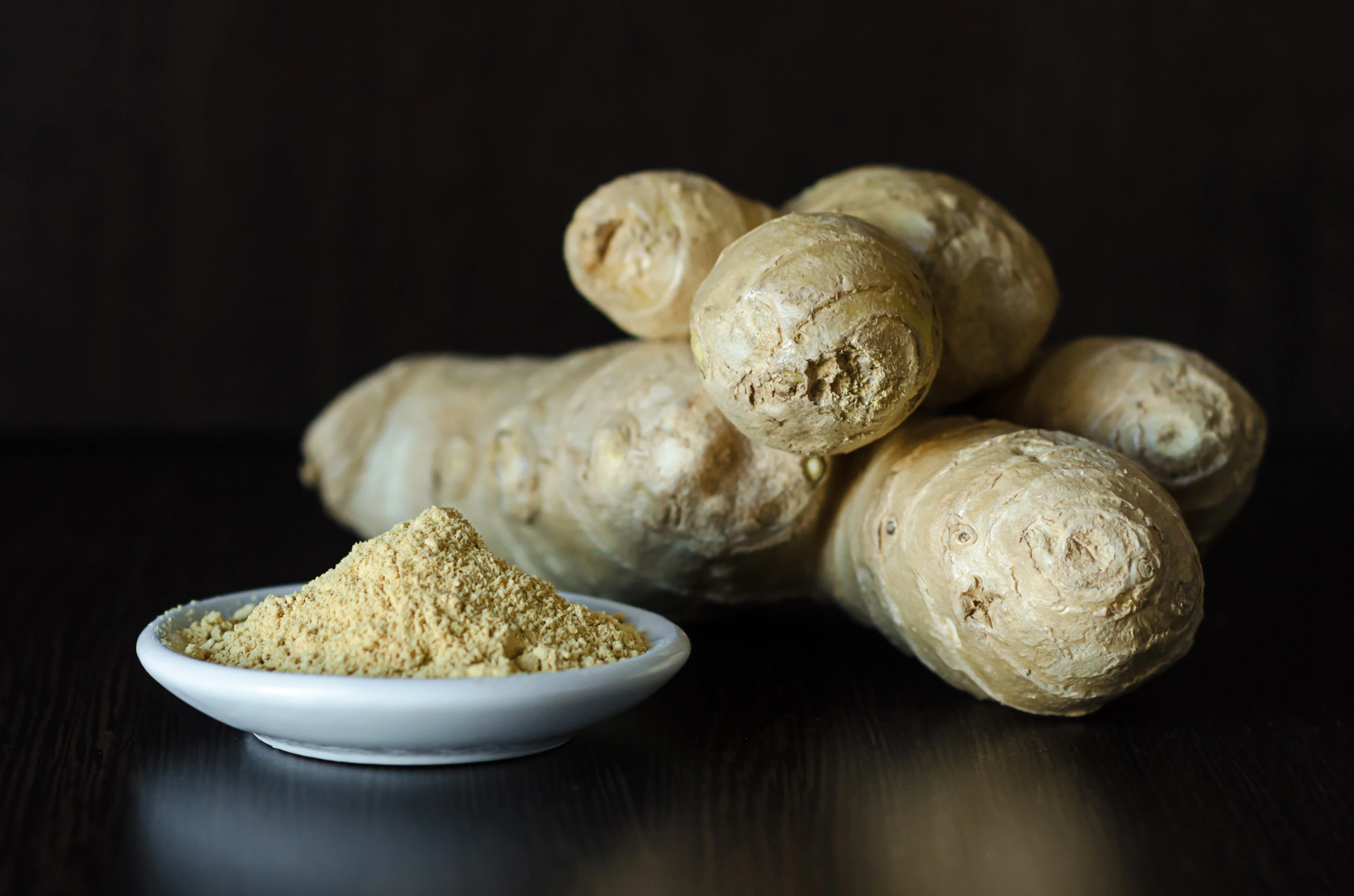 Ginger root and Ginger powder