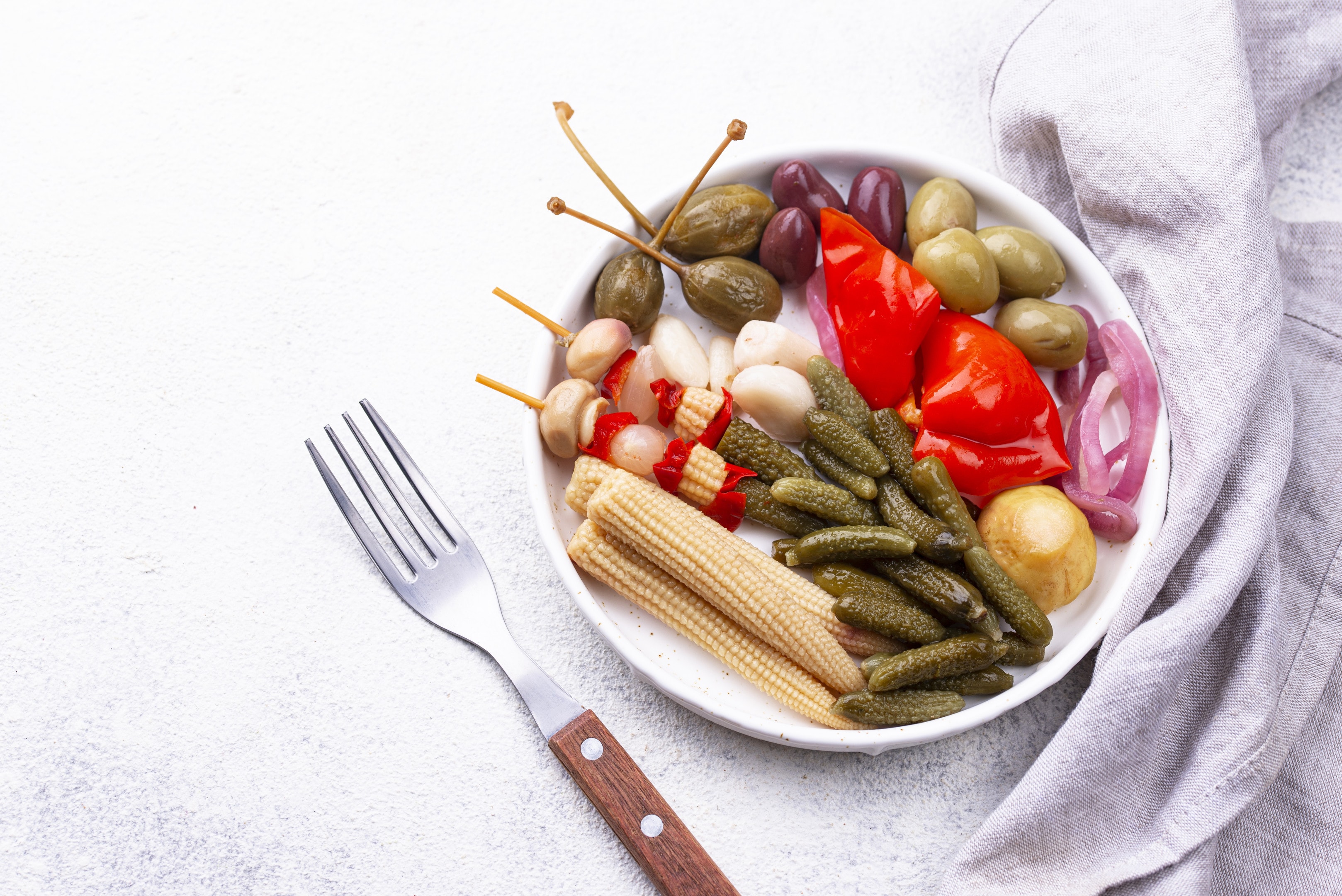 Fermented corn and other vegetables are glucosamine food sources