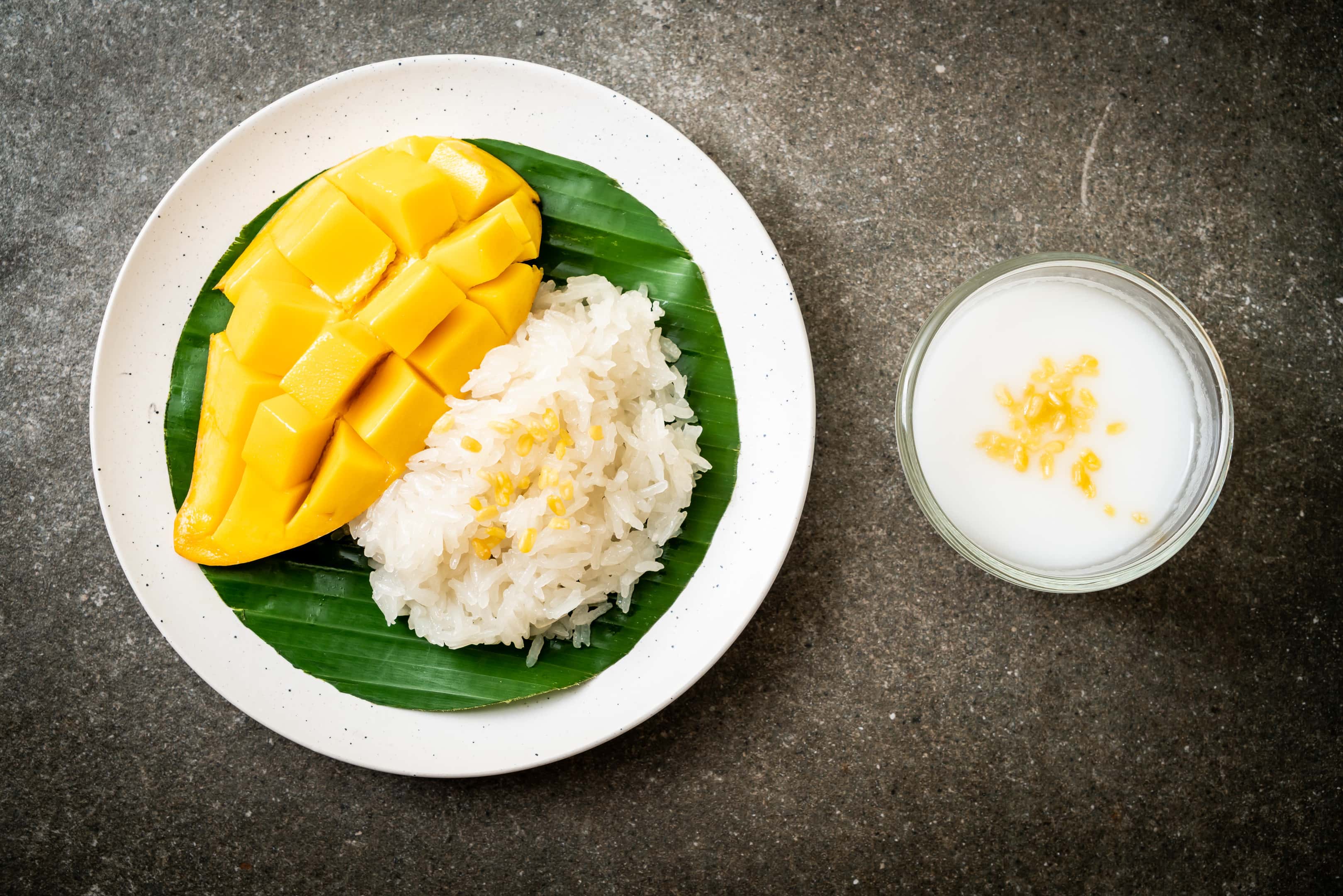 Mango with Xoi — Vietnamese sticky rice