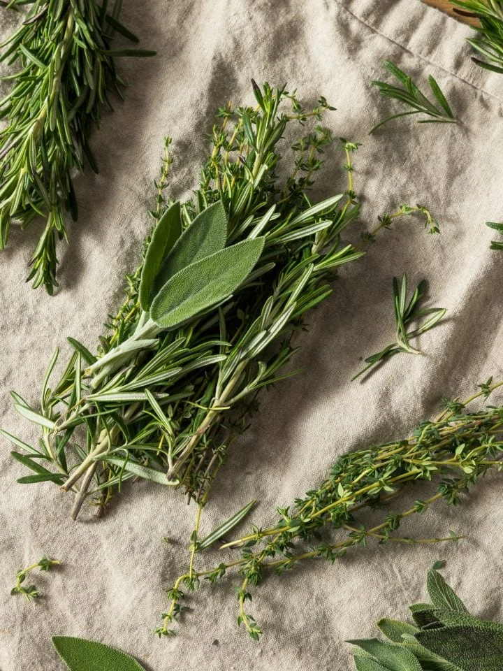 Raw Green Poultry Herbs with Rosemary Sage and Thyme
