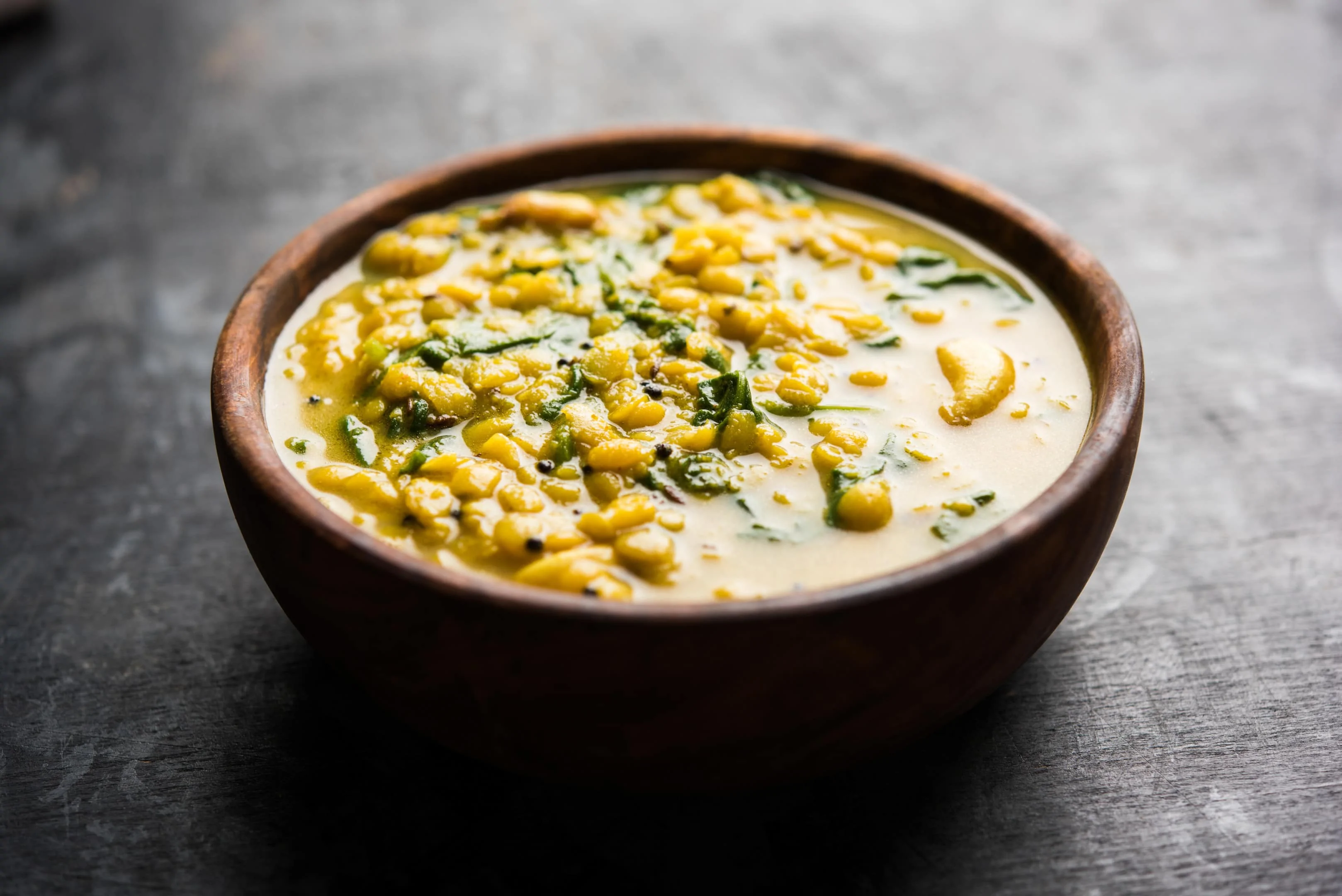 Yellow split peas and spinach soup. Spinach is one of the foods that reduce cortisol.