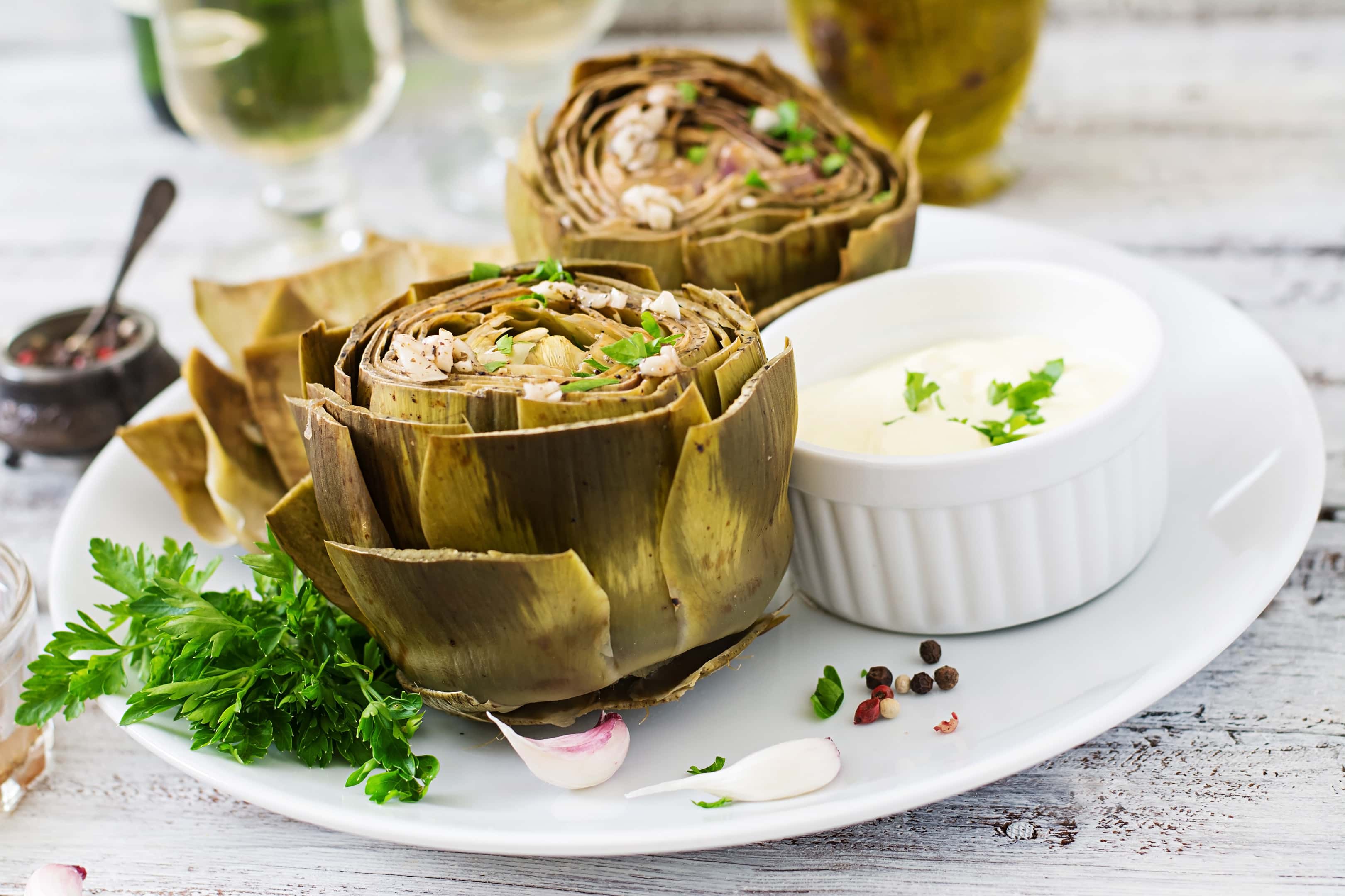 Baked artichokes cooked with mustard garlic
