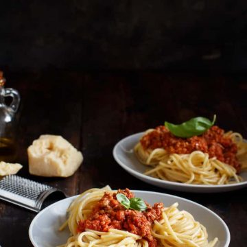 Spaghetti pasta with bolognese sauce and cheese