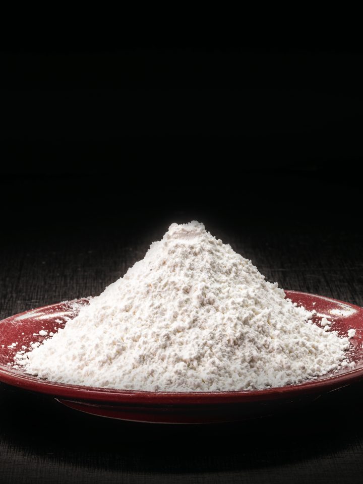 Cellulose powder in a plate