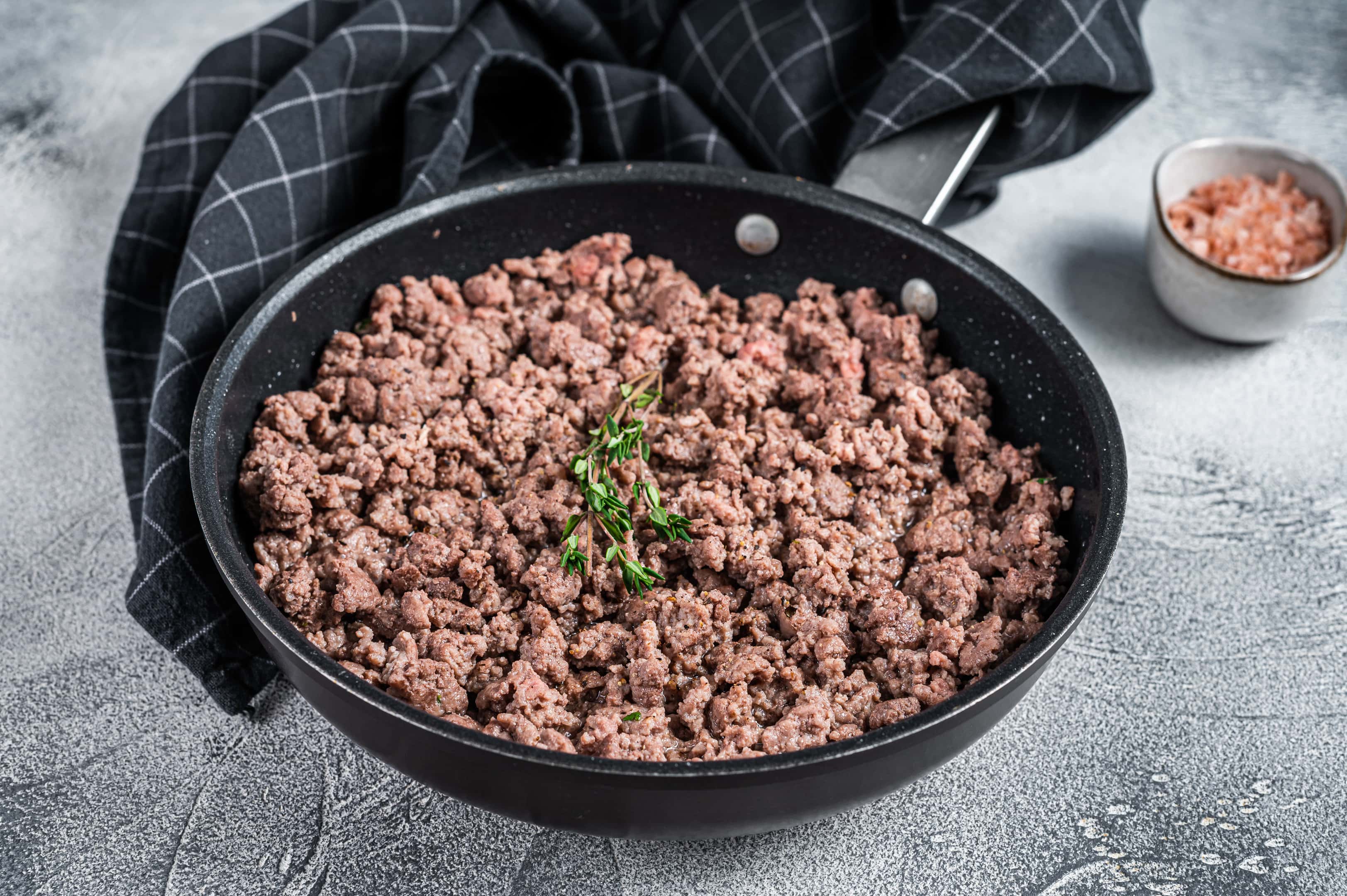 Fried minced taco meat recipe with herbs