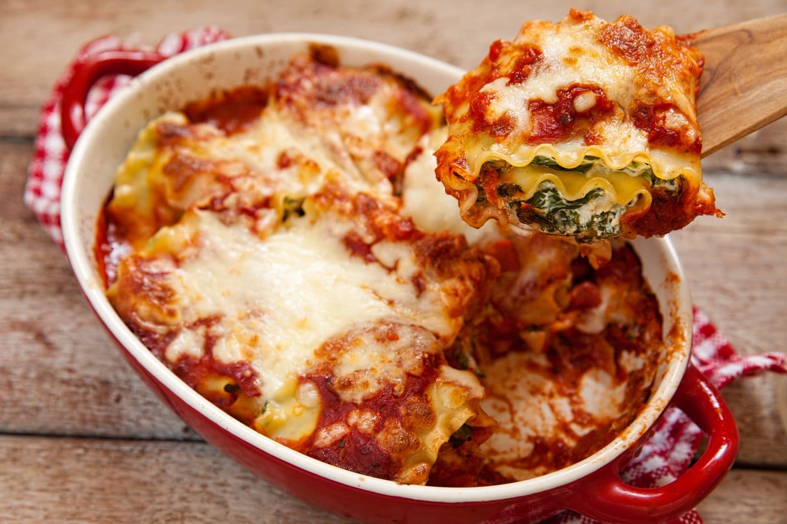 Get the Mouthwatering Recipe for the Best Lasagna With Ricotta Cheese