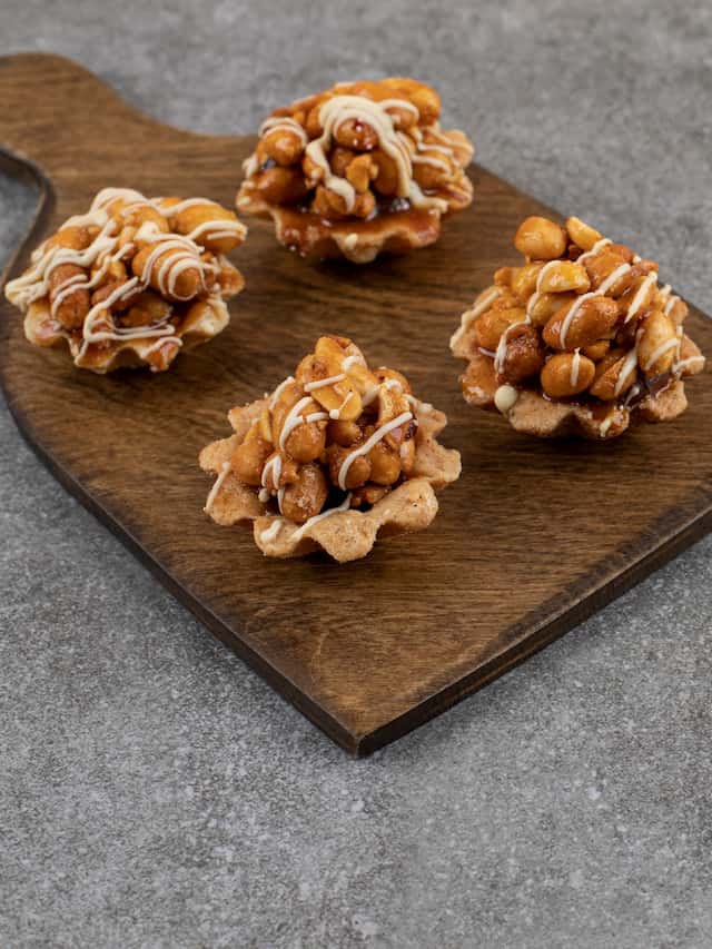 Recipe for Maple Peanut Clusters | Simple and Delicious
