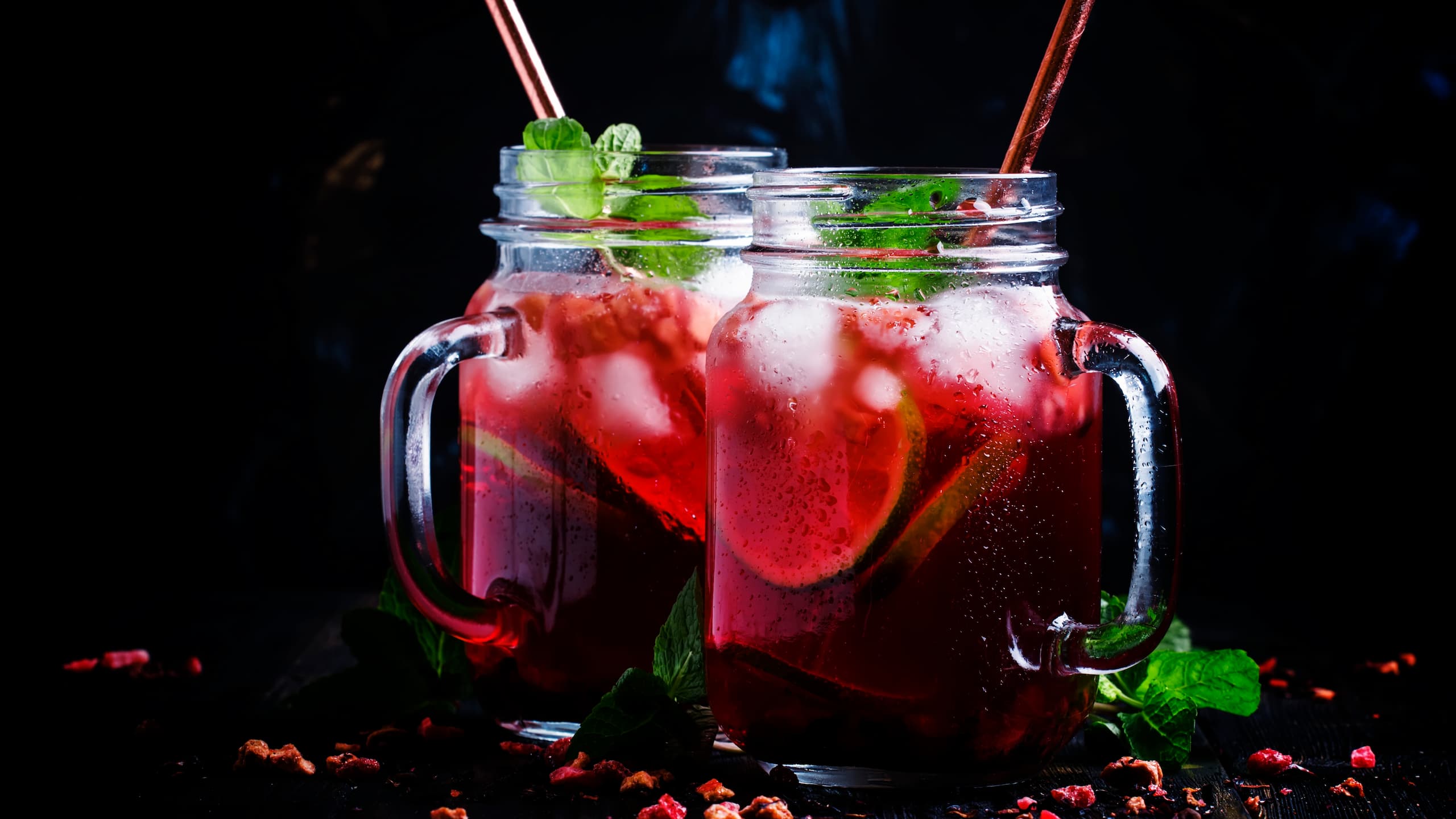 Carrabba's blackberry sangria recipe  with lime, ice, and mint