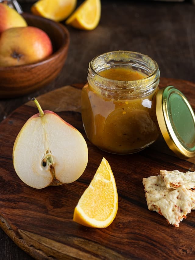 Pear Butter Recipe: Delicious and Easy to Make