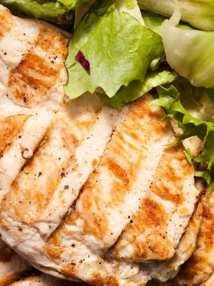 Grilled low sodium chicken breast with fresh-cut salad